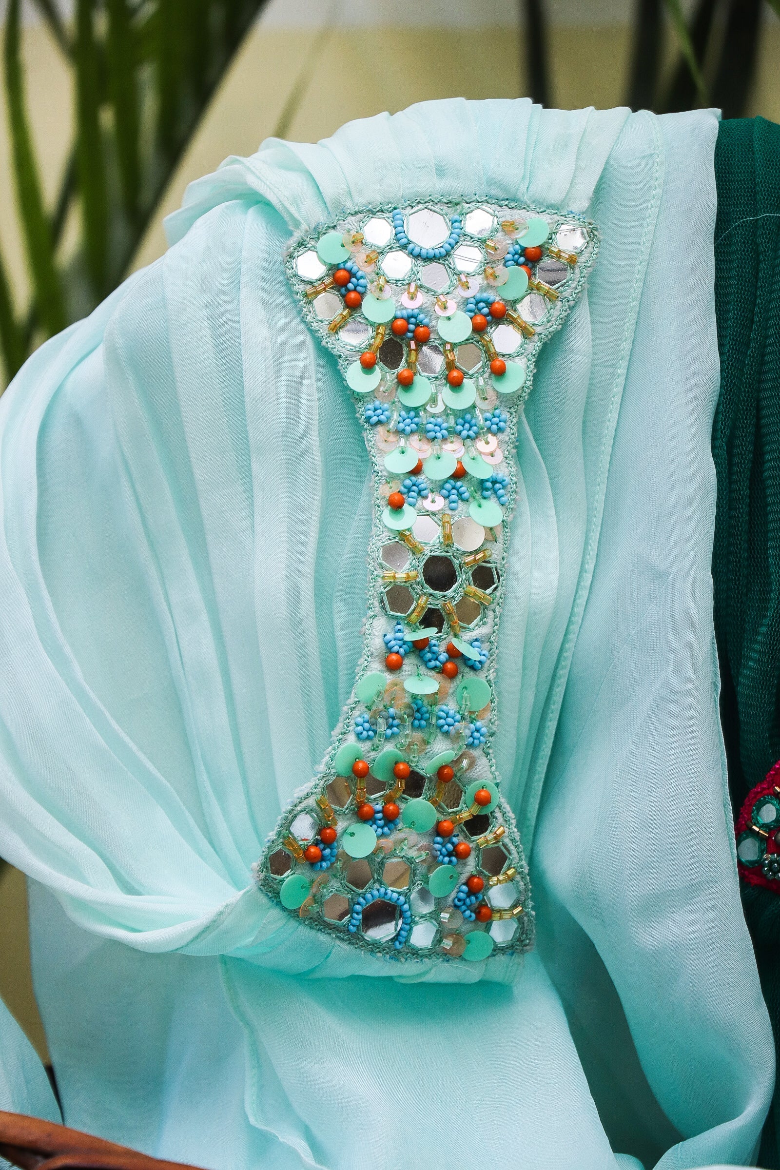 Choker Dupatta Online